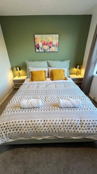 Lakeview Home Retreat At Queenstown Hill Екстериор снимка